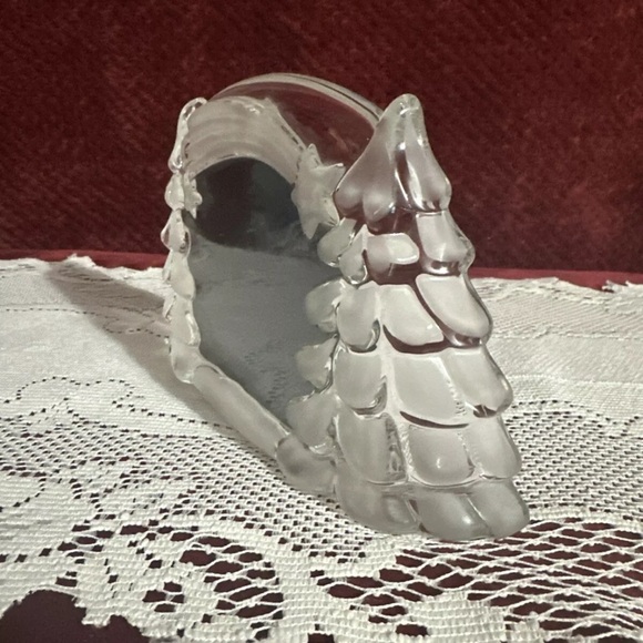 Mikasa Crystal Christmas Picture Frame, "Winter Star". Clear With Frosted Trees. - Picture 3 of 13